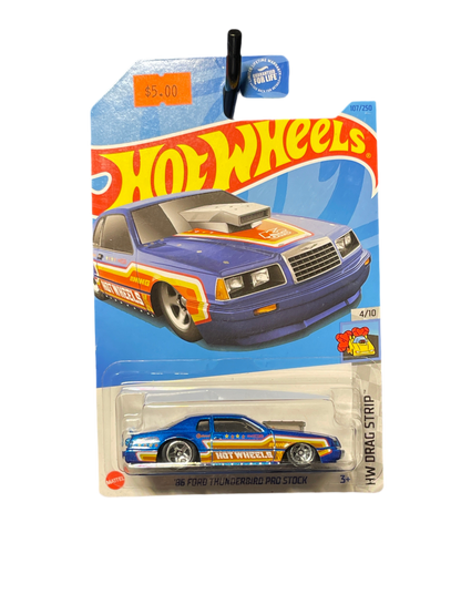 Hot Wheels ‘86 Ford Thunderbird Pro Stock HW Drag Strip
