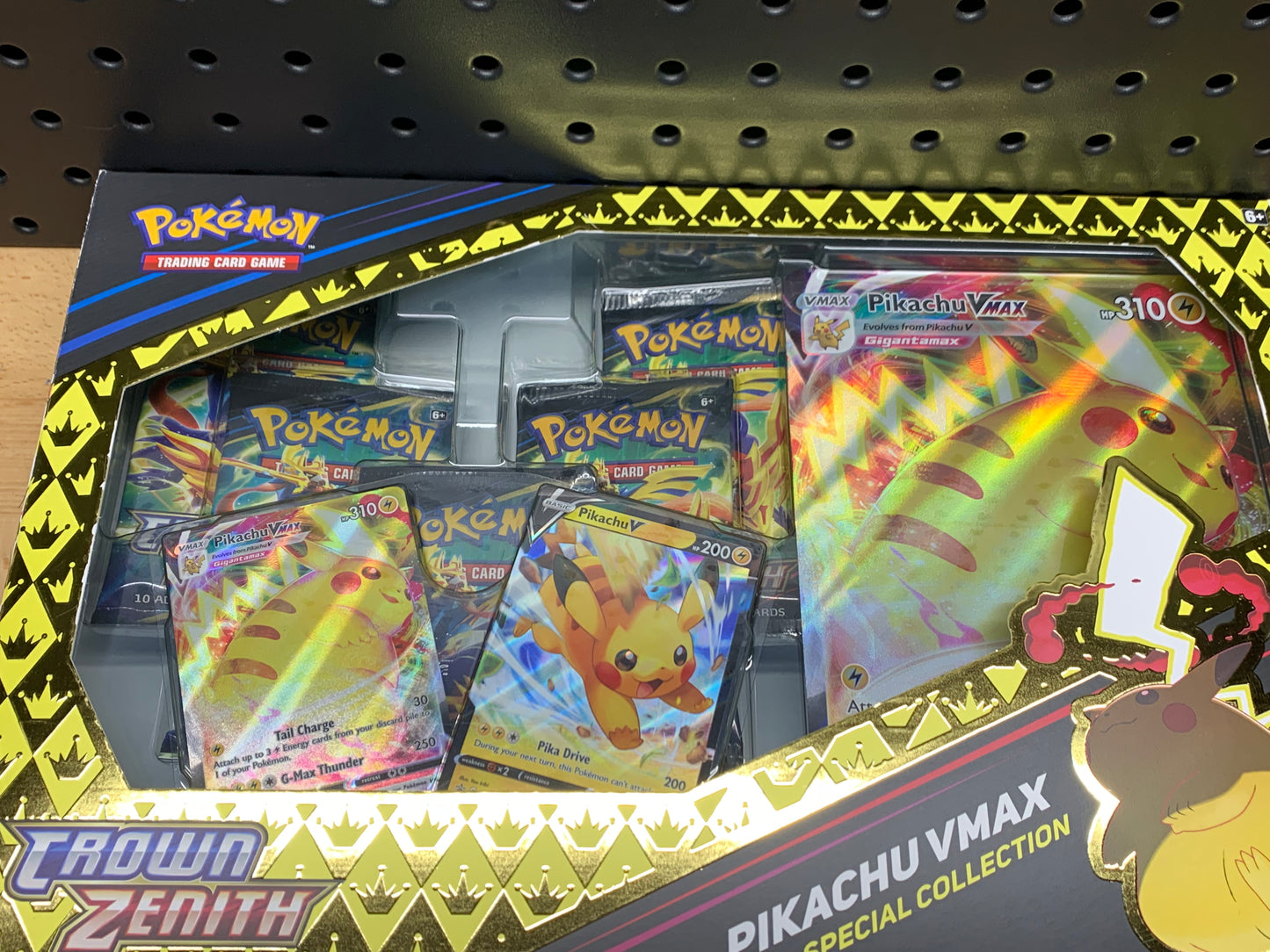 Pokemon Crown Zenith Pikachu VMAX Box Set - Brand New Sealed