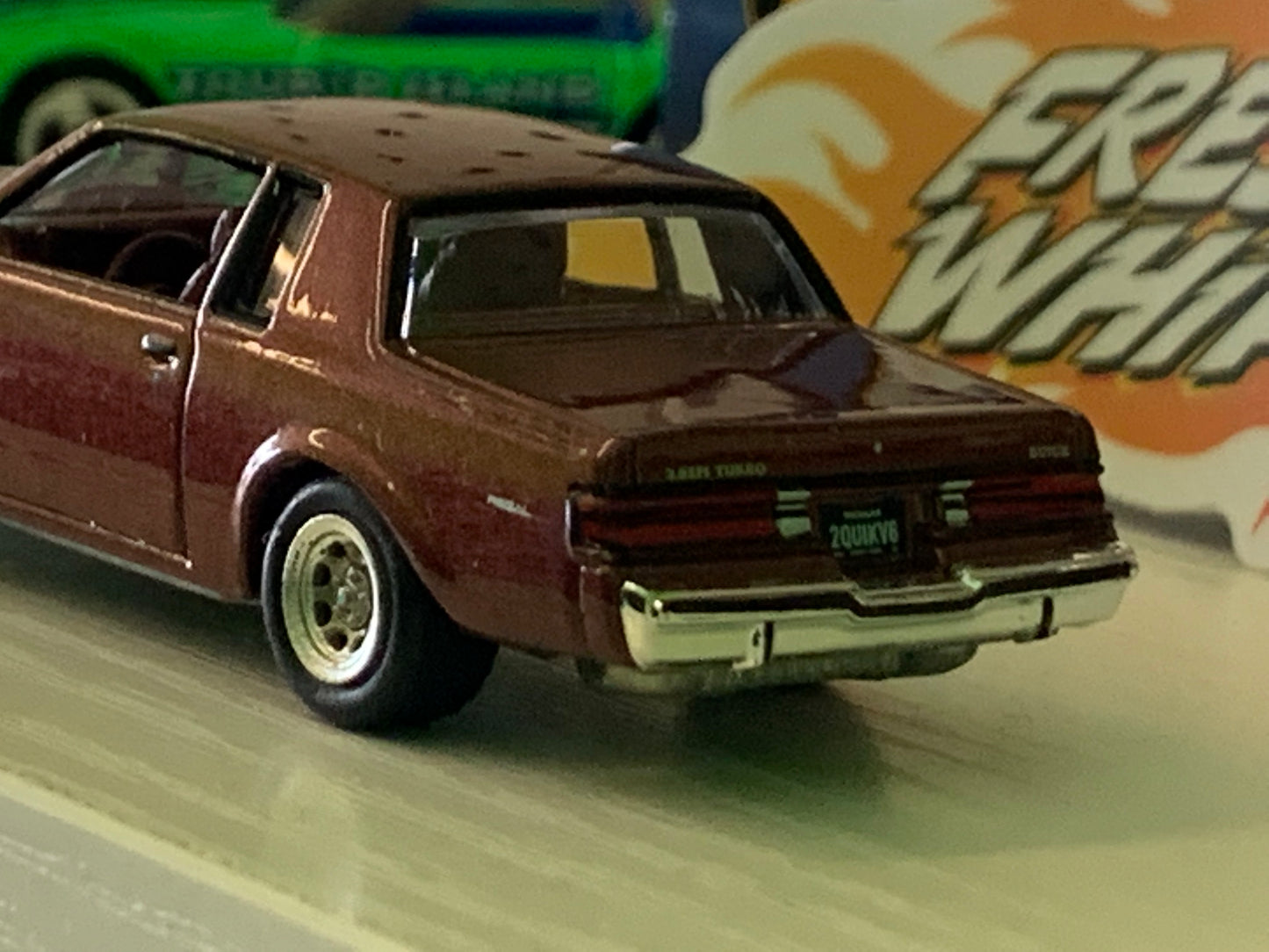 Johnny Lightning 1/64 1986 Buick Regal T-Type '86 Diecast Loose