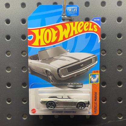 Hot Wheels '69 Camaro Convertible Zamac Muscle Mania