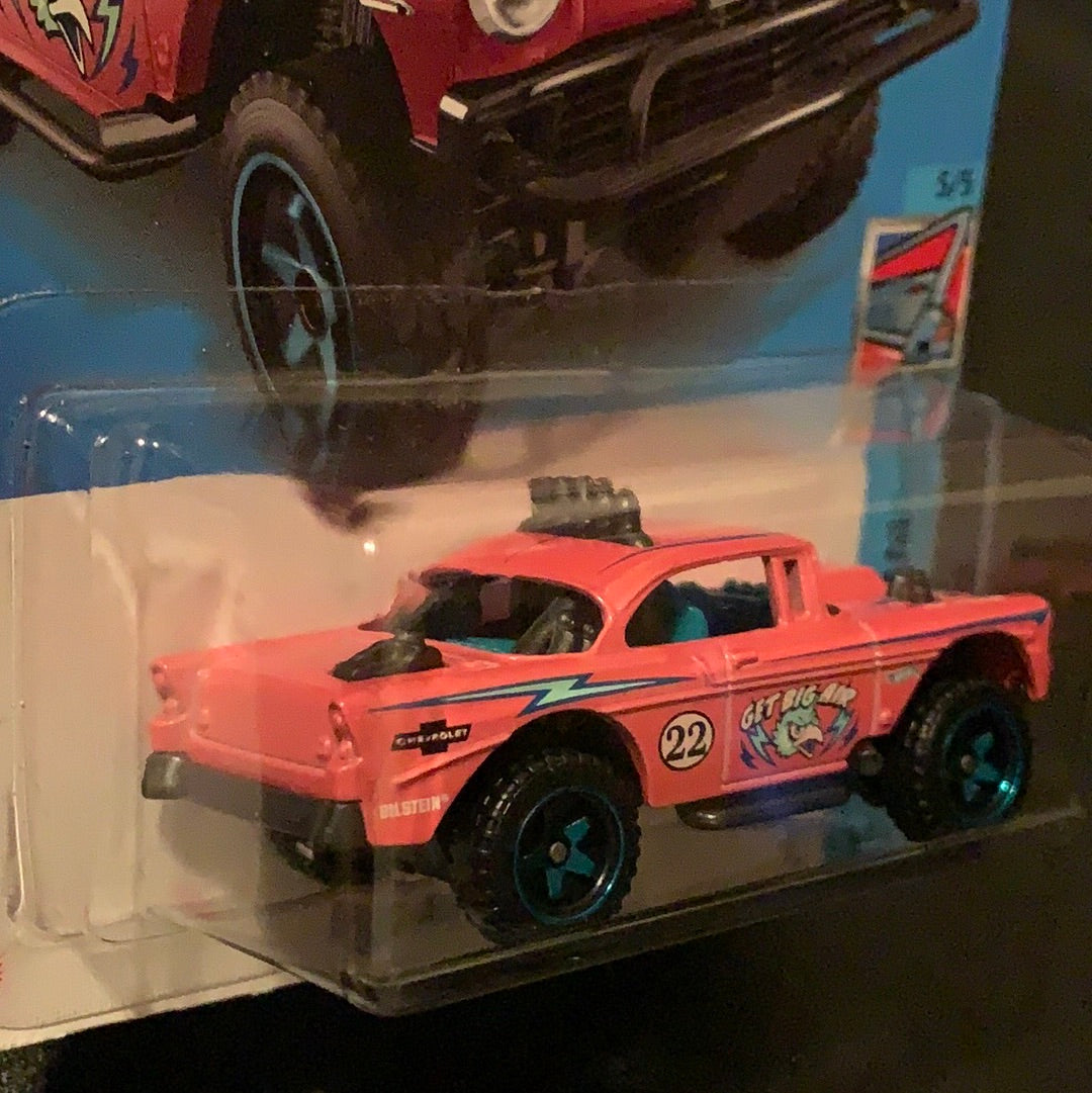 Hot Wheels Big-Air Bel-Air Pink #112 112/250 2022 Chevy Bel Air 5/5